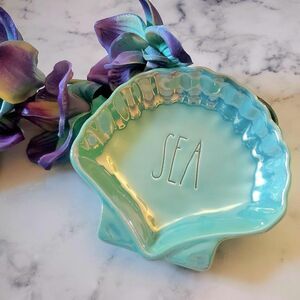 Pearlescent Sea Shell Tray from Rae Dunn